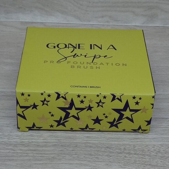 LWYA Gone in a Swipe Pro Foundation Brush NEW - Picture 5 of 7